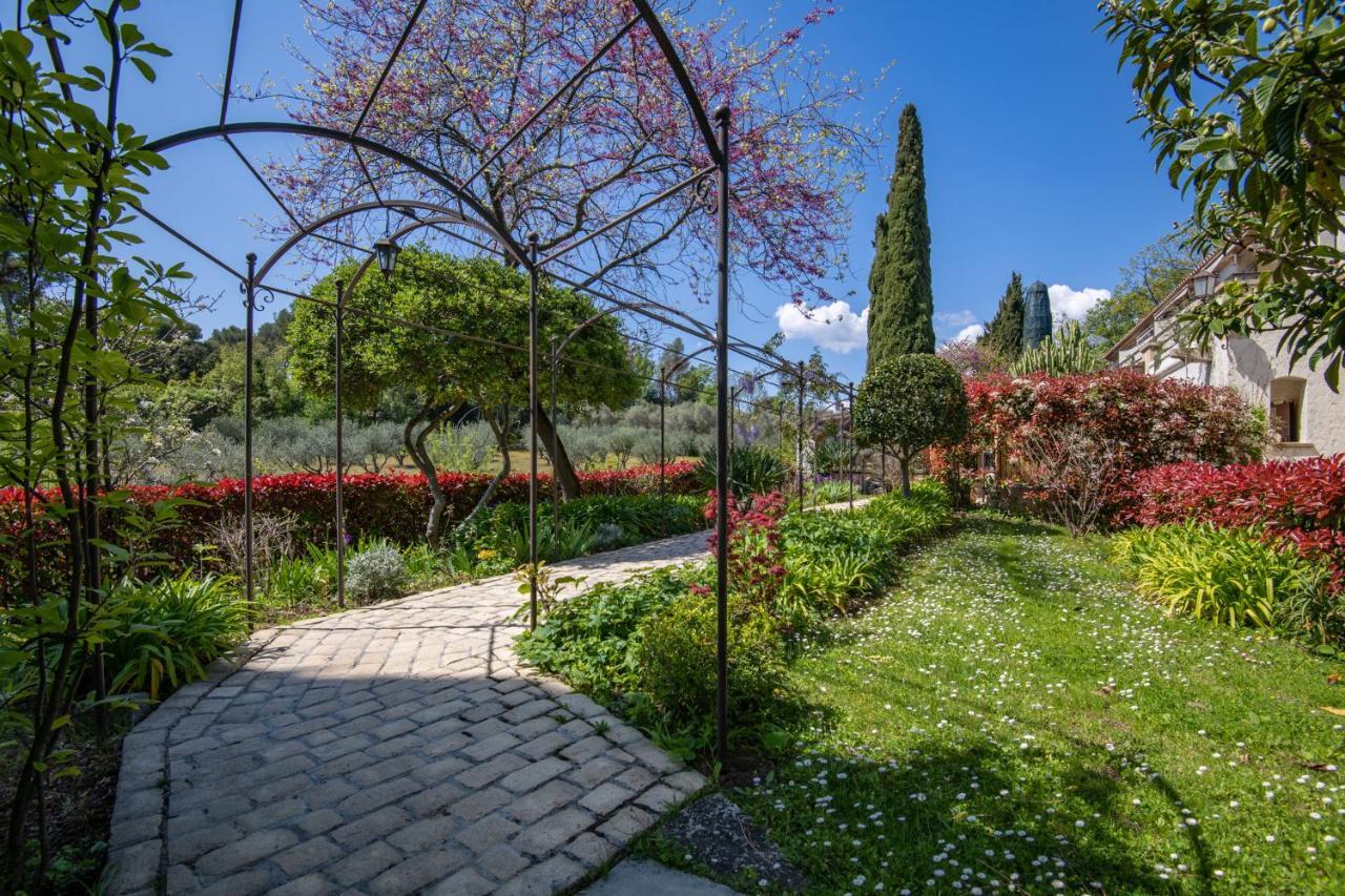 Hotel Les Messugues Saint-Paul-de-Vence Exterior foto