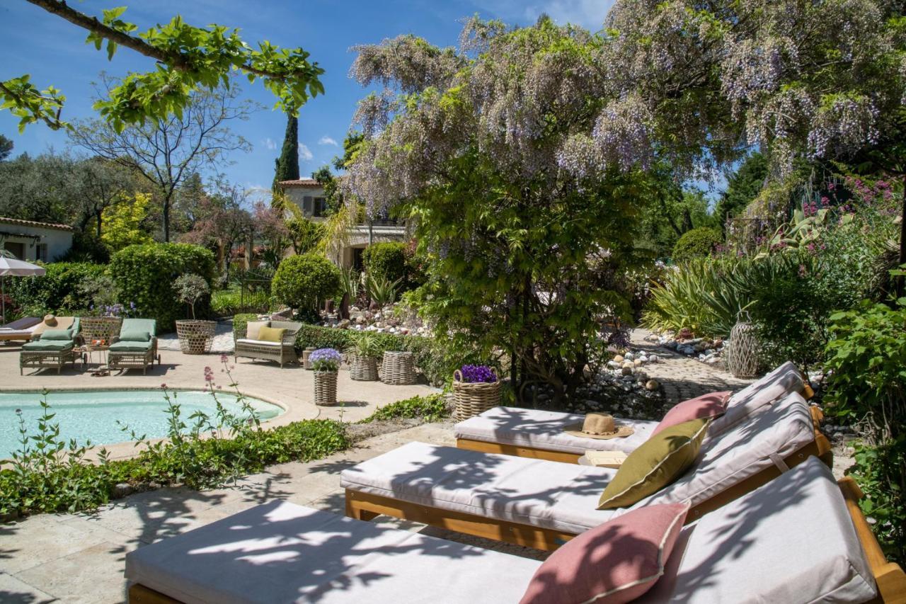 Hotel Les Messugues Saint-Paul-de-Vence Exterior foto