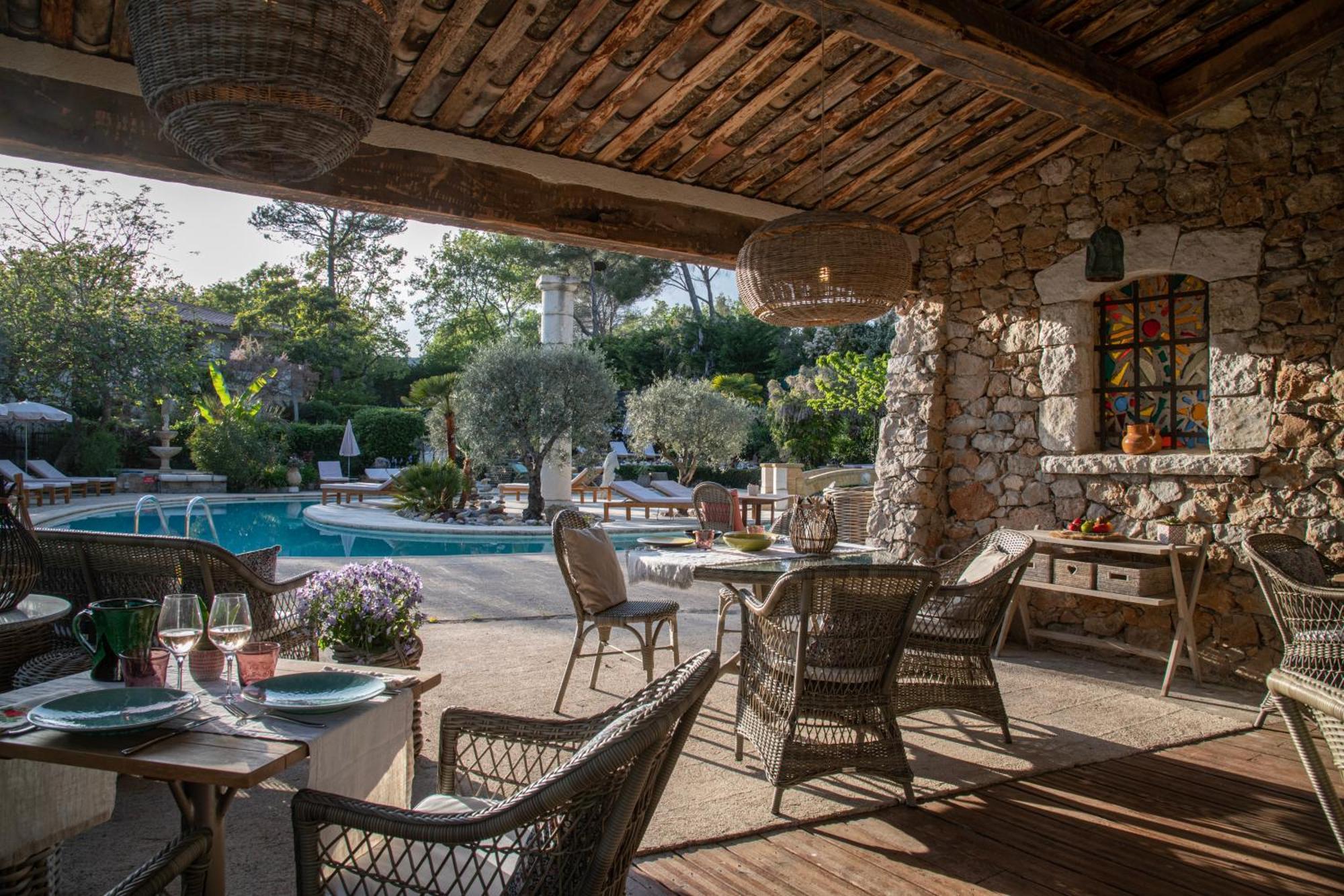 Hotel Les Messugues Saint-Paul-de-Vence Exterior foto